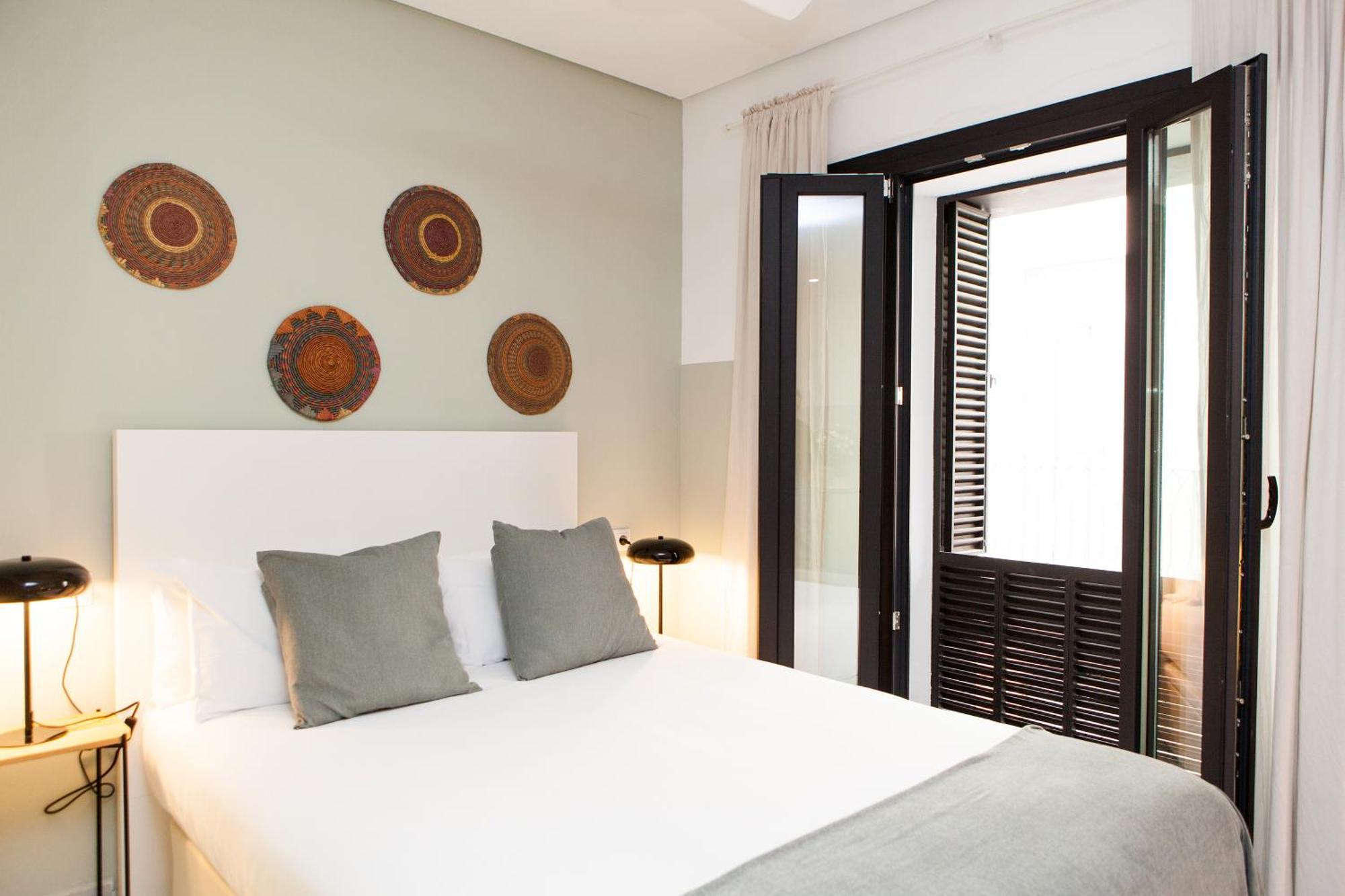 Galera Suites Seville Exterior photo